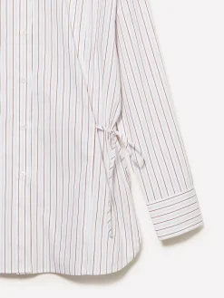 Camicia a righe con laccetti