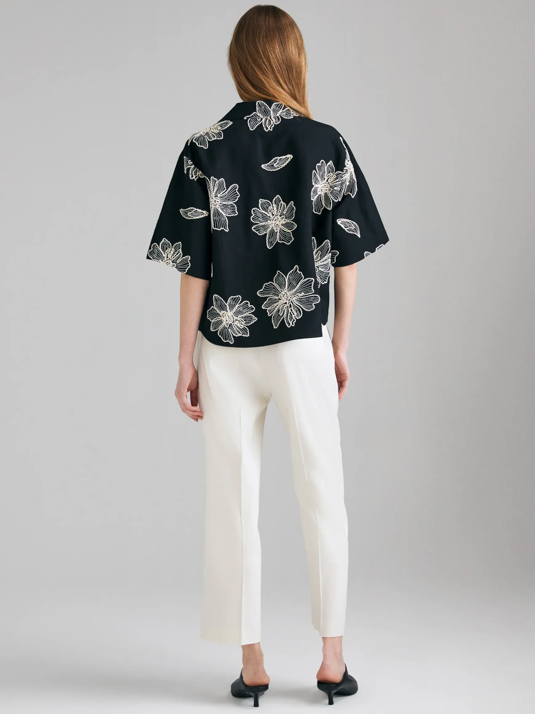 Camicia boxy fit ricamata