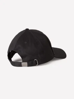 Cappello con ricamo