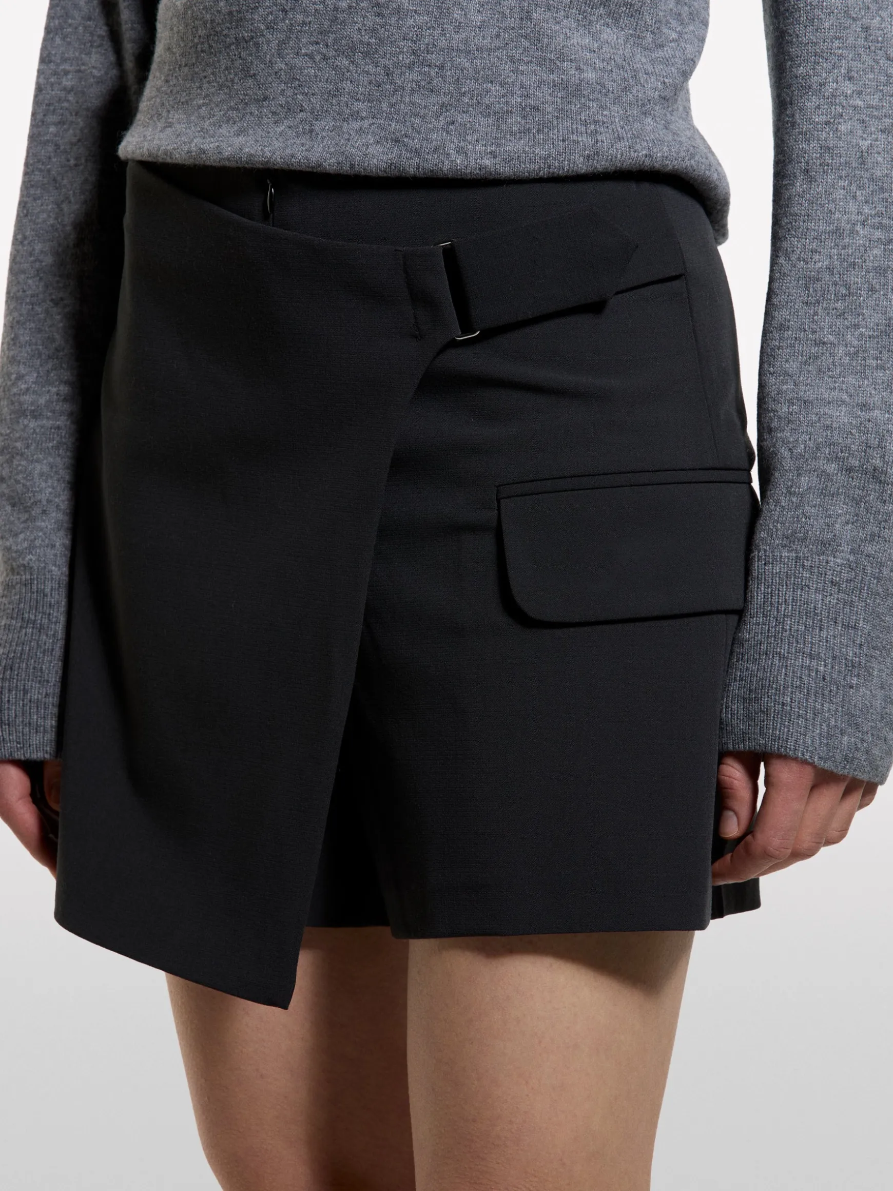 Gonna pantalone nera