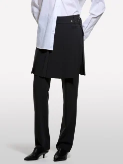 Pantaloni aderenti con gonna