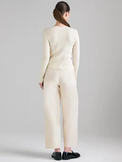 Pantaloni ricamati